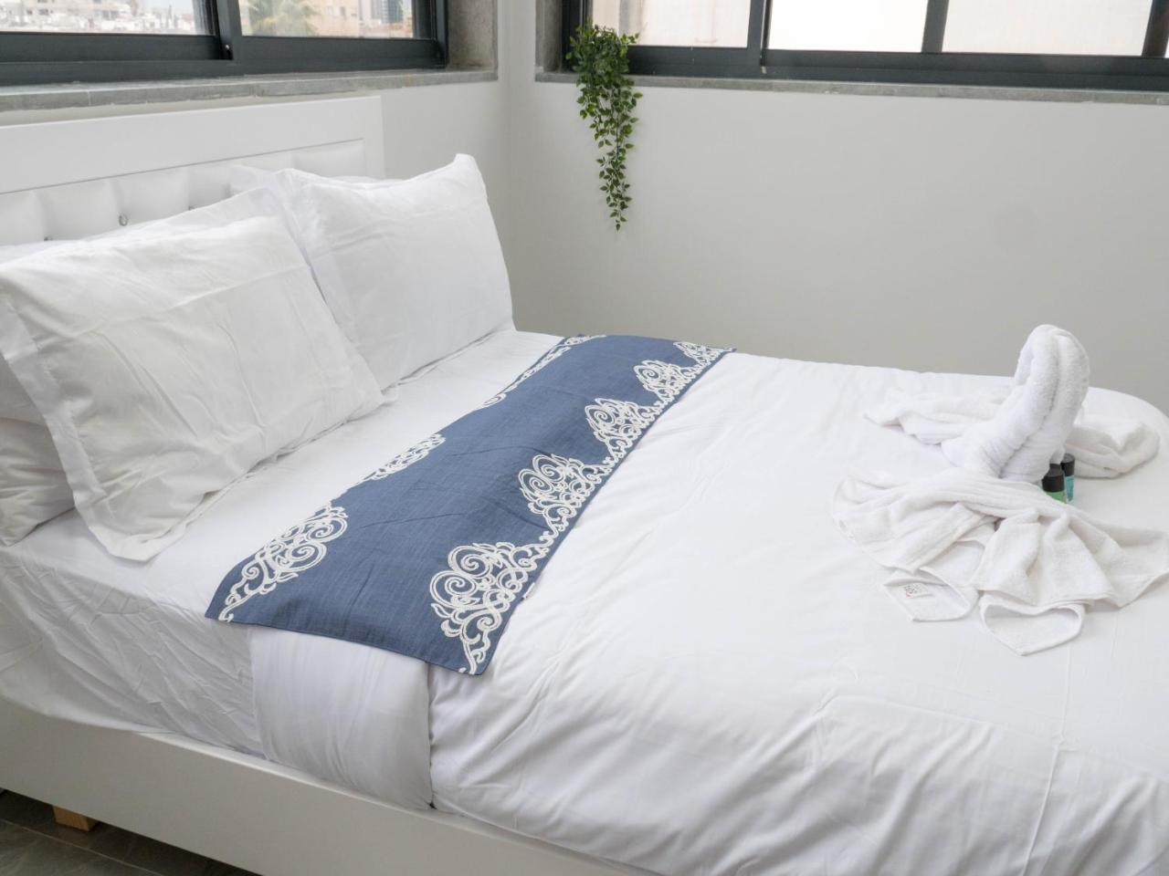 26 Aparthotel